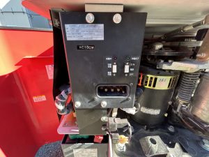0.7tフォークリフト　FBT7　CF23106　