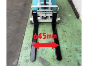 0.6t ウォーキーリフト｜トヨタ 3HFW6｜充電器内蔵 ステップ付 チルト パワステ  CF26003