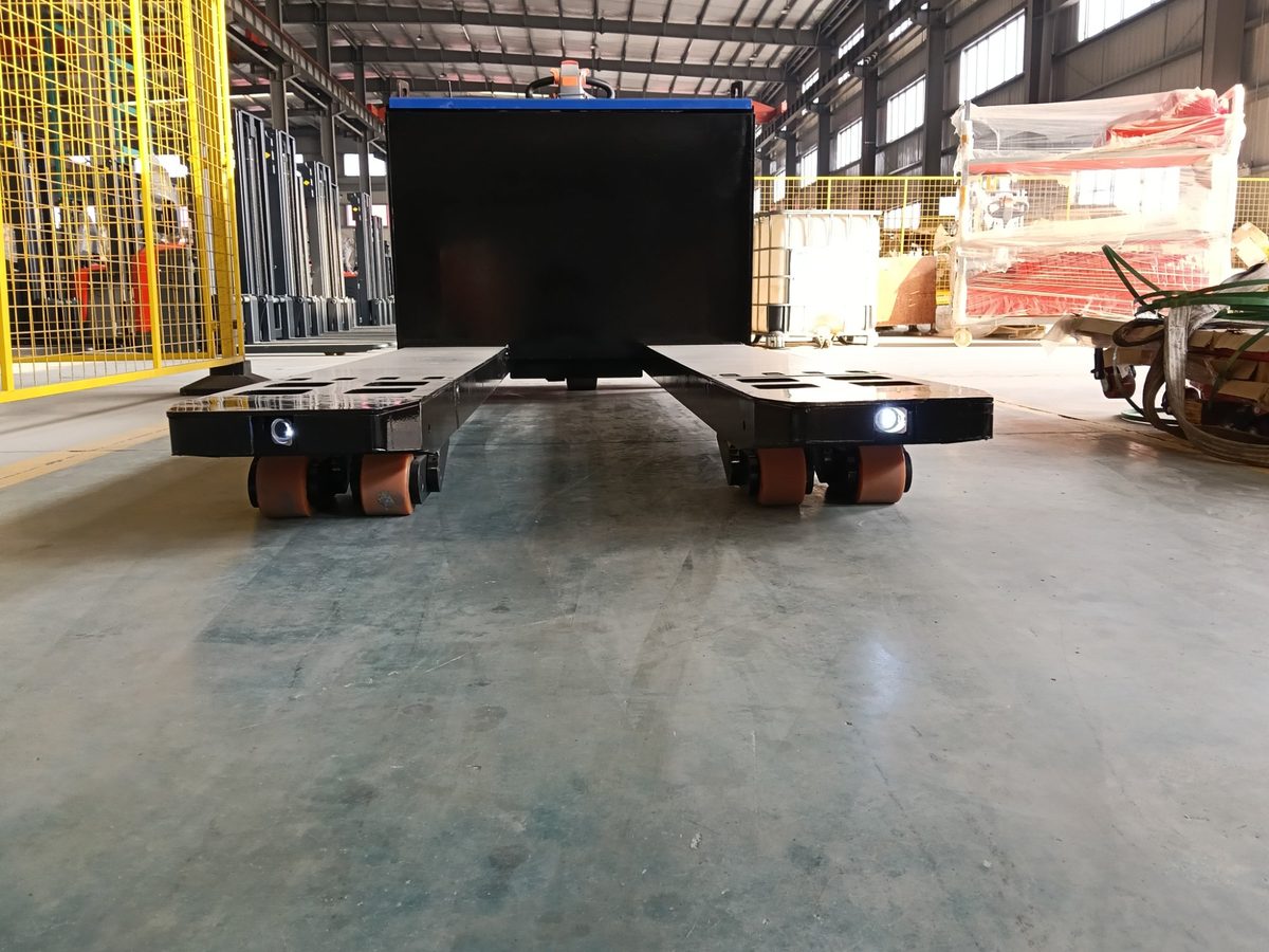 重量物搬送リフト TOE LIFT 背面 工場内