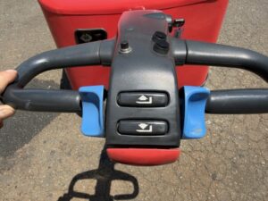 1t ウォーキーリフト｜ニチユ FBD10-70-150｜充電器内蔵 チルト パワステ HF23075