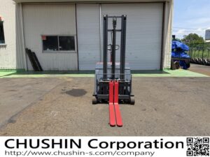 0.7t ウォーキーリフト｜ニチユ FBD7-70-250T｜充電器内蔵AC100V チルト パワステ 揚高2.5m HF26016