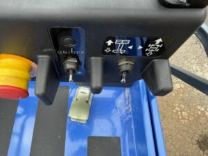 9.68m 高所作業車｜アイチ SV10E1WL｜充電器内蔵AC100V CF26048