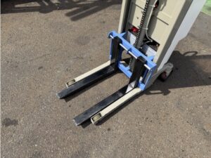 0.35t パワーリフター｜をくだ屋技研 PL-D350-15｜バッテリー昇降 充電器内蔵 CF26034