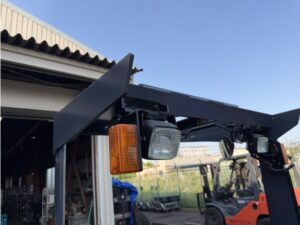 0.9t リーチフォークリフト｜トヨタ 8FBRK9｜低稼働149h 揚高3m CF26038