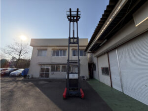 1.5t リーチフォークリフト｜ニチユ FBRMAW15-75B-500M｜充電器内蔵 マスト5000mm HF23085