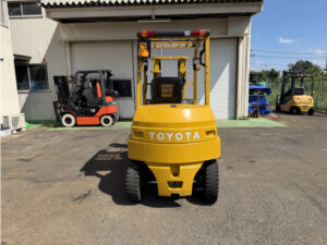 3.5t フォークリフト｜トヨタ 8FBHJ35｜バッテリー 充電器内蔵 荷重計 CF26061