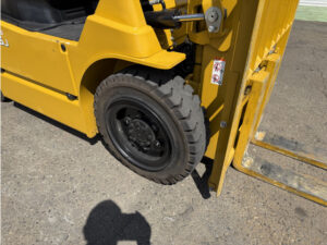 3.5t フォークリフト｜トヨタ 8FBHJ35｜バッテリー 充電器内蔵 荷重計 CF26061